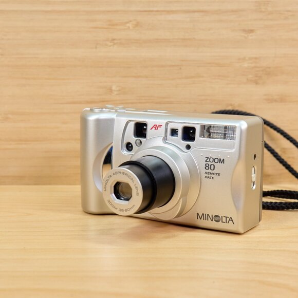 Minolta Zoom 80 Point and Shoot 35mm Film Camera - Picture 4 of 8